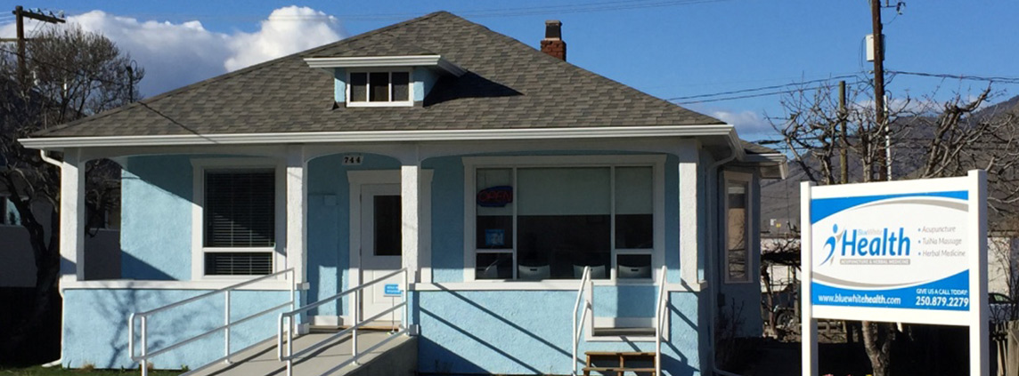 BlueWhite Health Building Image from Roadside